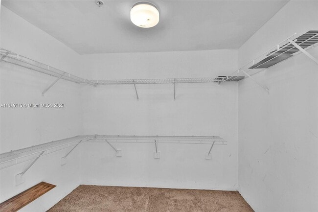Building Photo - 3370 Hidden Bay Dr
