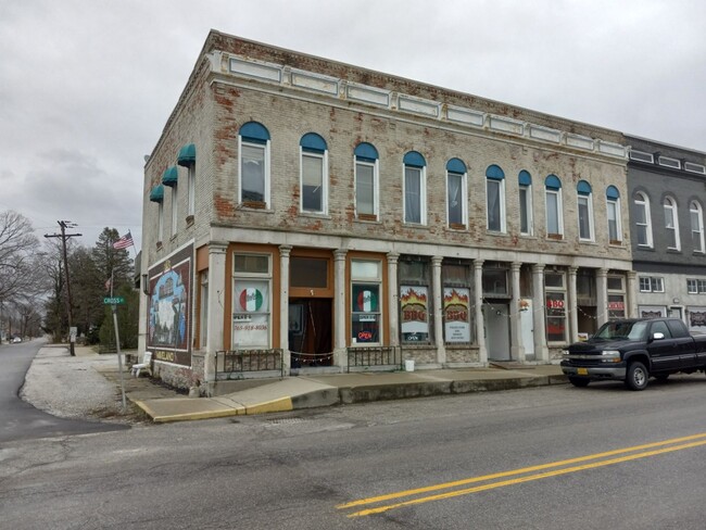 Primary Photo - 285-295 N Cross Street