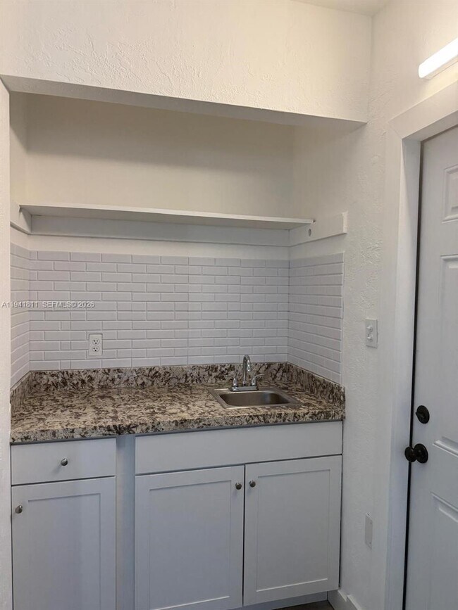 Building Photo - 125 NW 197th St