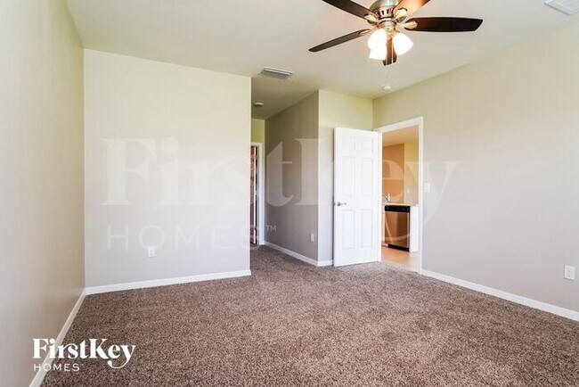 Building Photo - 349 NE 30th Terrace