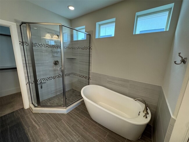 Building Photo - 6755 Highclere Manor Ln