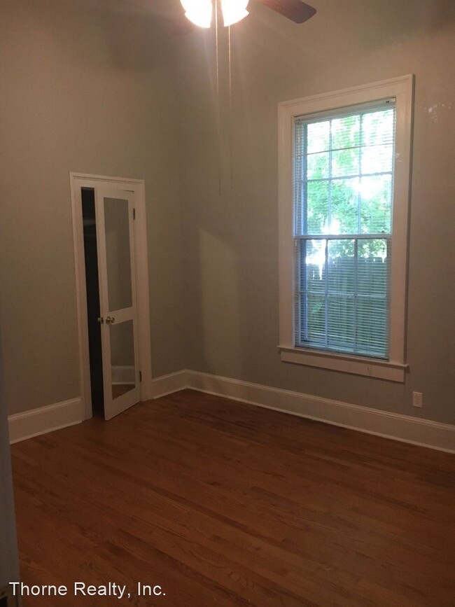 Building Photo - 4 br, 3 bath House - 205 W Baker Street