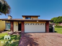 Building Photo - 1227 27th St