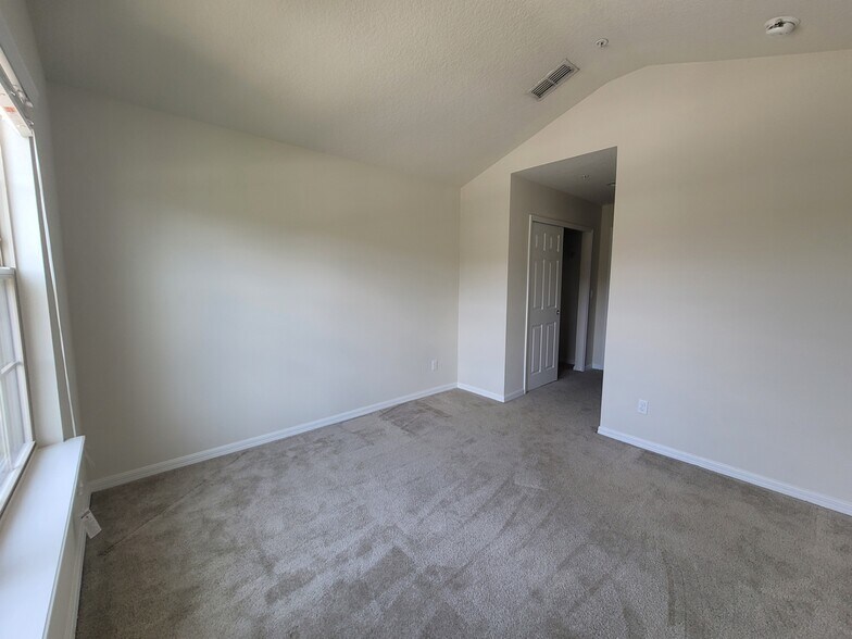 Building Photo - 724 Virtuoso Ln