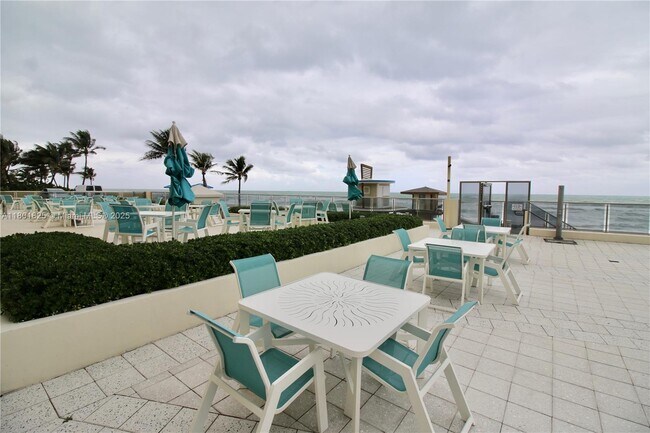 Building Photo - 2501 S Ocean Dr