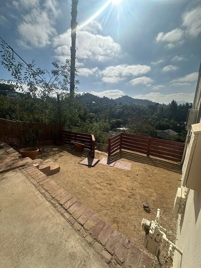 Building Photo - Mt Helix - Beautiful 3 bedroom 1.5 bathroom