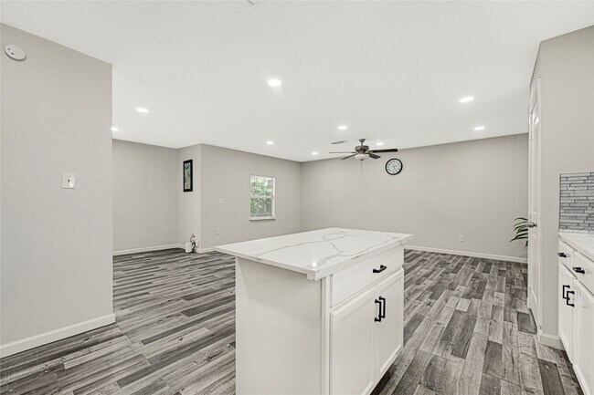 Building Photo - 3302 Stallings Dr