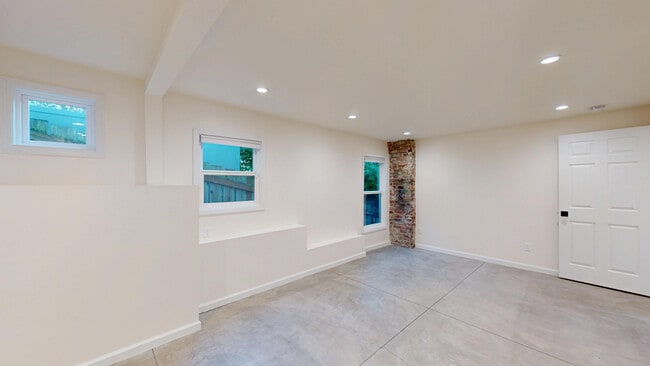 Building Photo - 3922 21st St