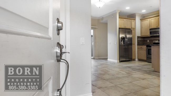 Building Photo - 2729 Los Robles Rd