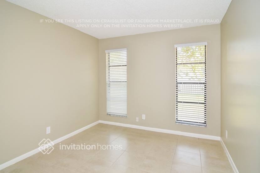 Building Photo - 10048 NW 20th St