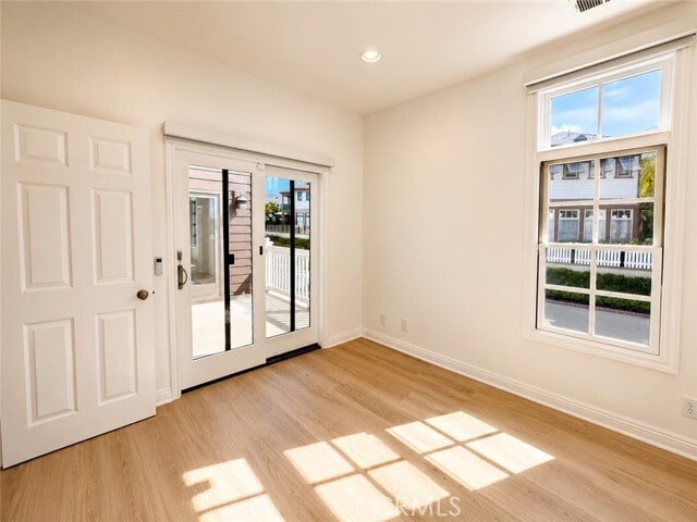 Building Photo - 2545 Bungalow Pl