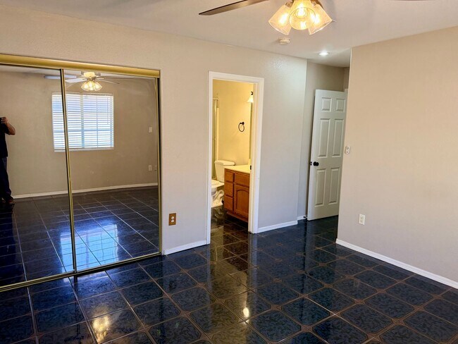 Building Photo - Large San Luis home on a Corner lot with 3 bedrooms plus added Den/Office Room