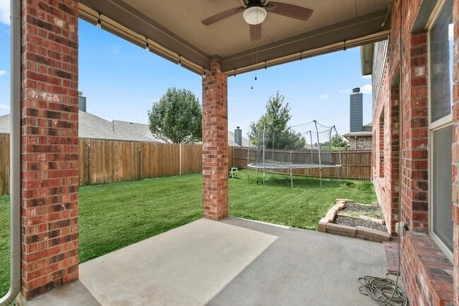 Building Photo - 9617 Tipperary Dr