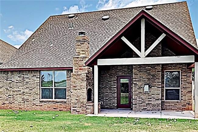 Building Photo - 2122 Turtle Creek Way