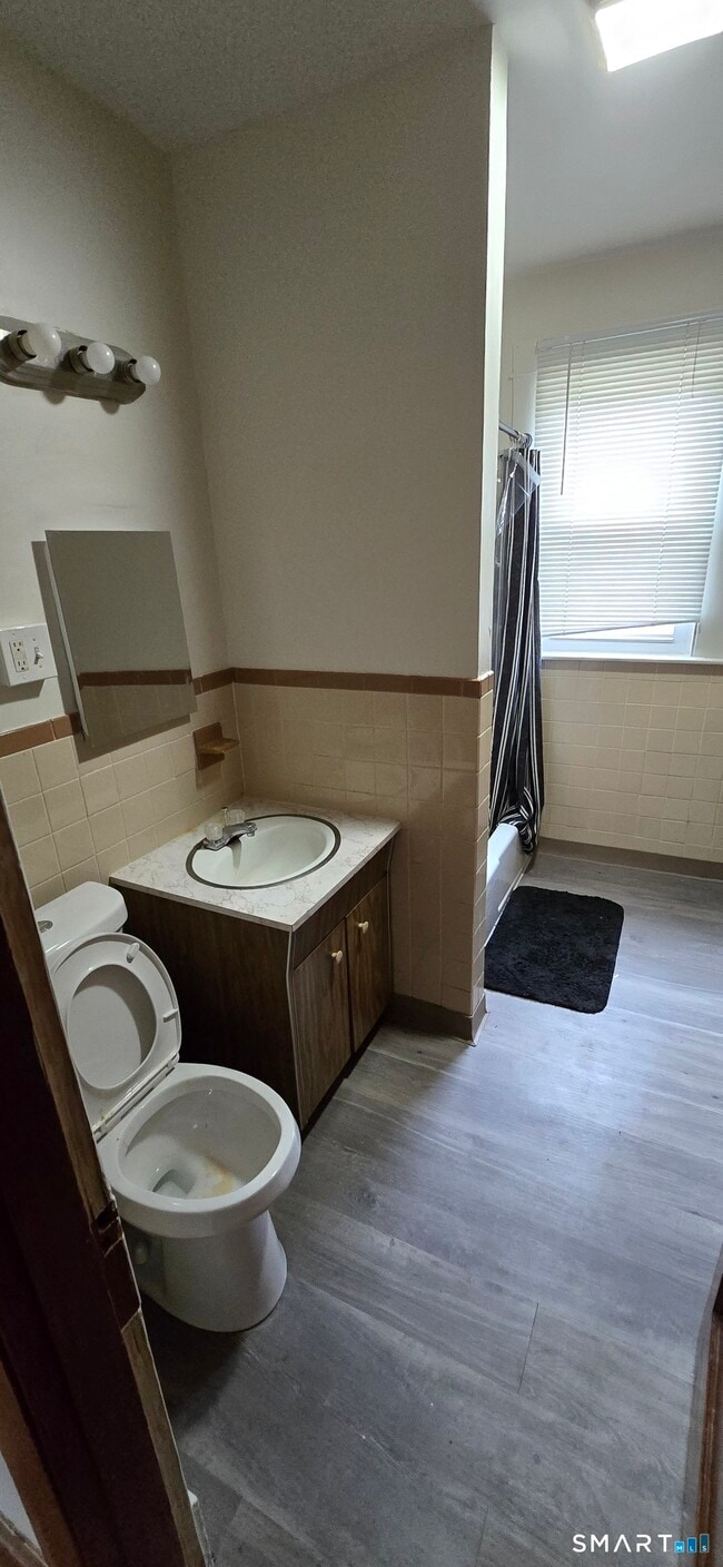 Building Photo - 79 Robbins St