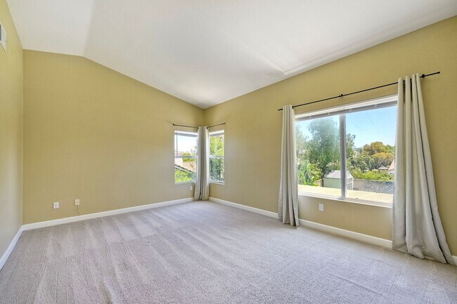Building Photo - 1198 Sunbright Dr