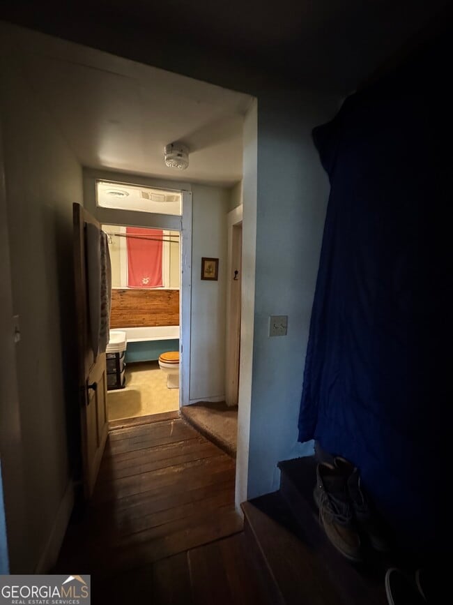 Building Photo - 455 N Harris St