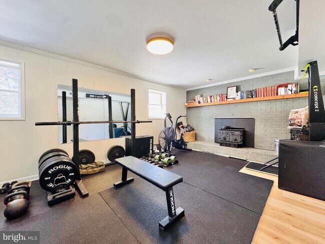 Building Photo - 1101 Harbour Dr