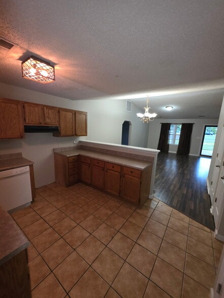 Kitchen view of open floorplan - 234 Clifton St