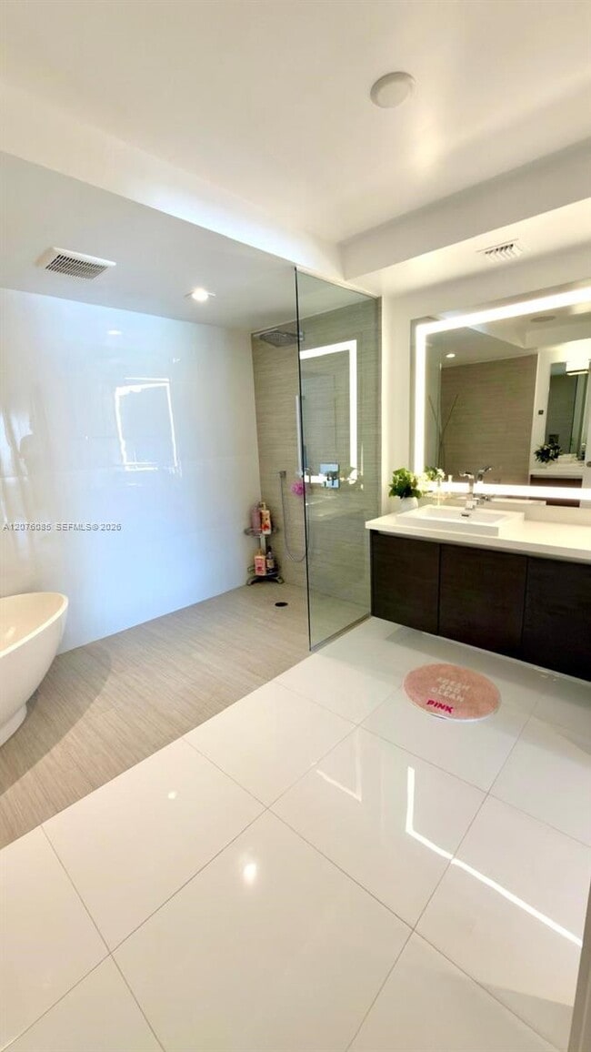 Building Photo - 330 Sunny Isles Blvd