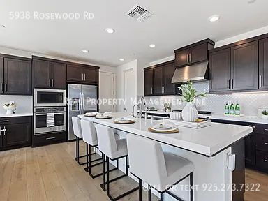 Building Photo - 5938 Rosewood Rd