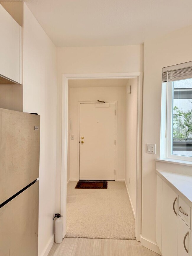 Building Photo - Beautiful 1Bd/1Ba in the Heart of Pacific Heights