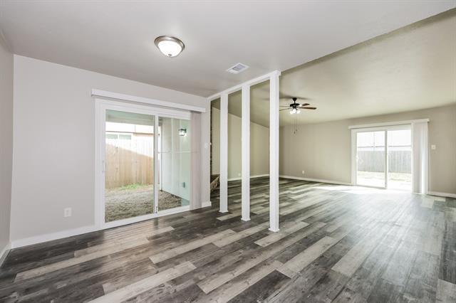 Building Photo - 4129 7 Gables St