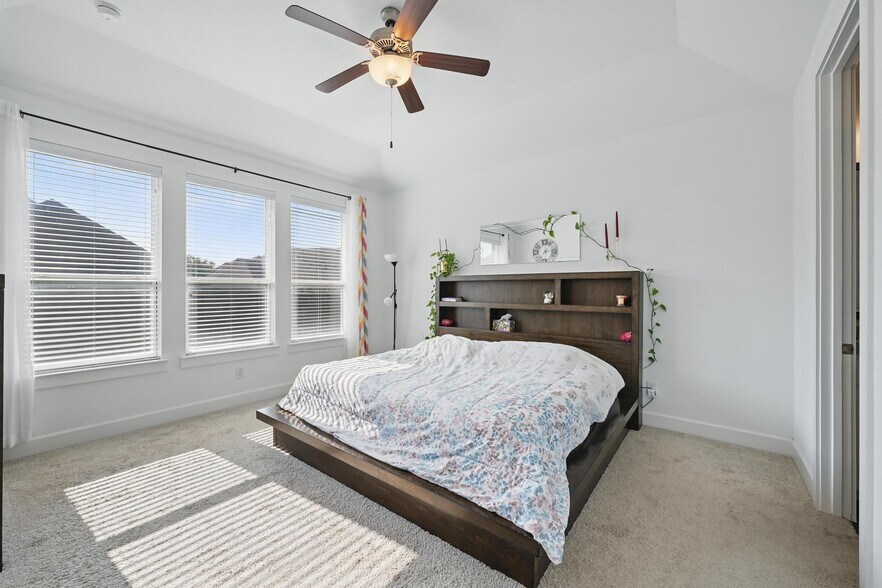 Building Photo - 5821 Liberty Hill Dr