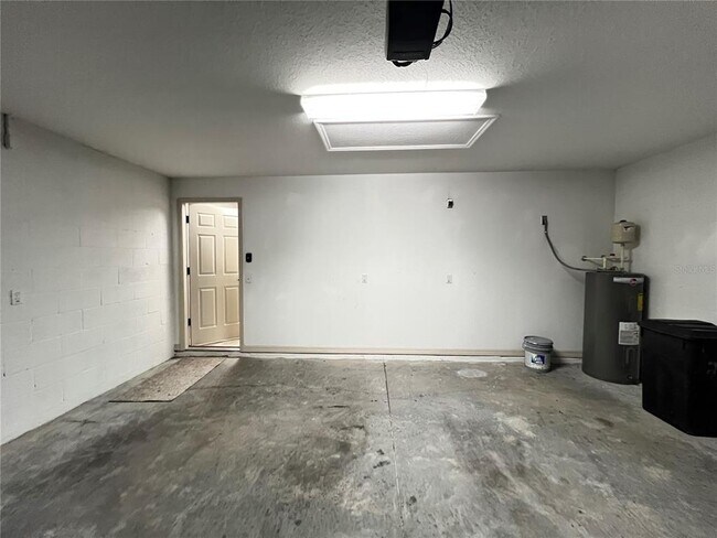 Building Photo - 16096 SW 25th Terrace