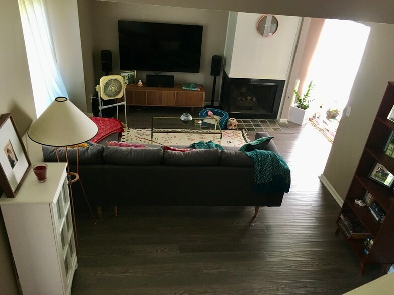 Building Photo - 108 Burwash Ave