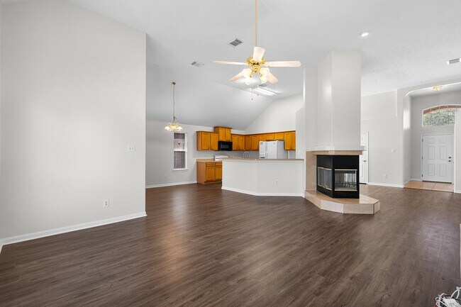 Building Photo - 6222 Founding Dr