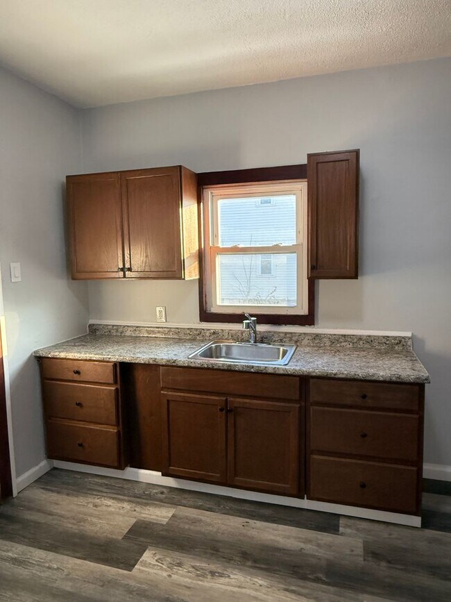 Building Photo - Cleveland Eastside single-family home