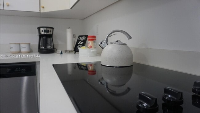 Building Photo - 810 7th St