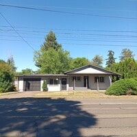 Building Photo - Great Home & Office is Ready for you in Jefferson!