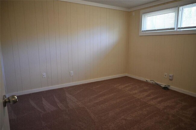 Building Photo - 6363 Melrose St