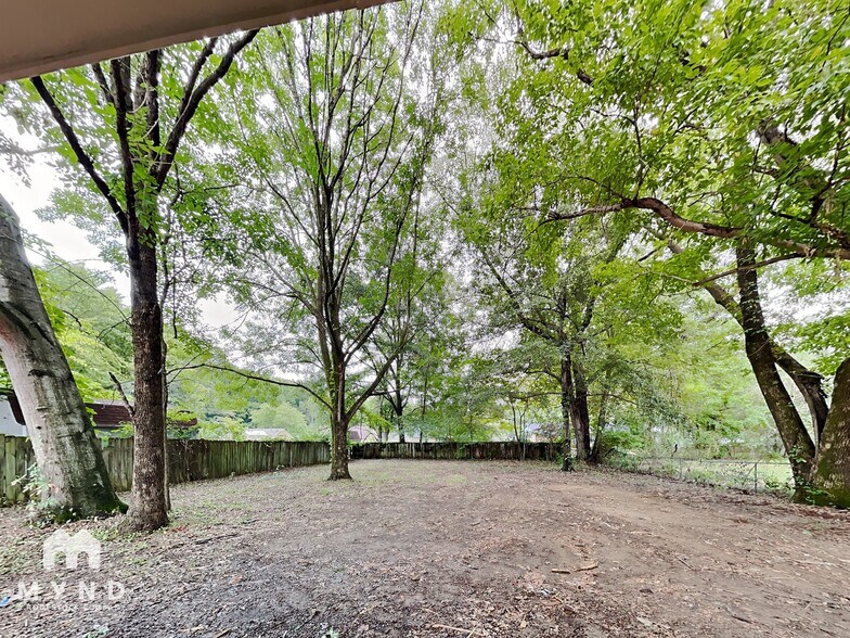 Building Photo - 4040 Lehi Dr
