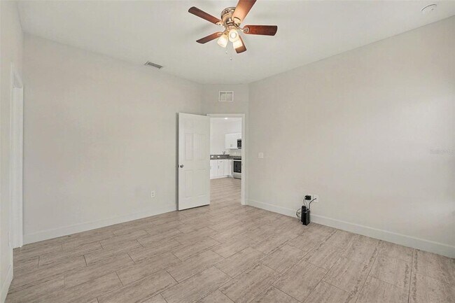 Building Photo - 707 Leopard Ct