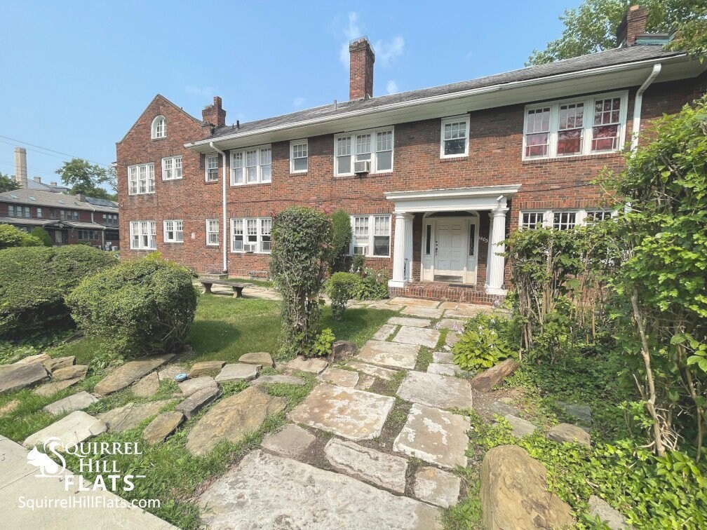 Building Photo - 1405 Severn St