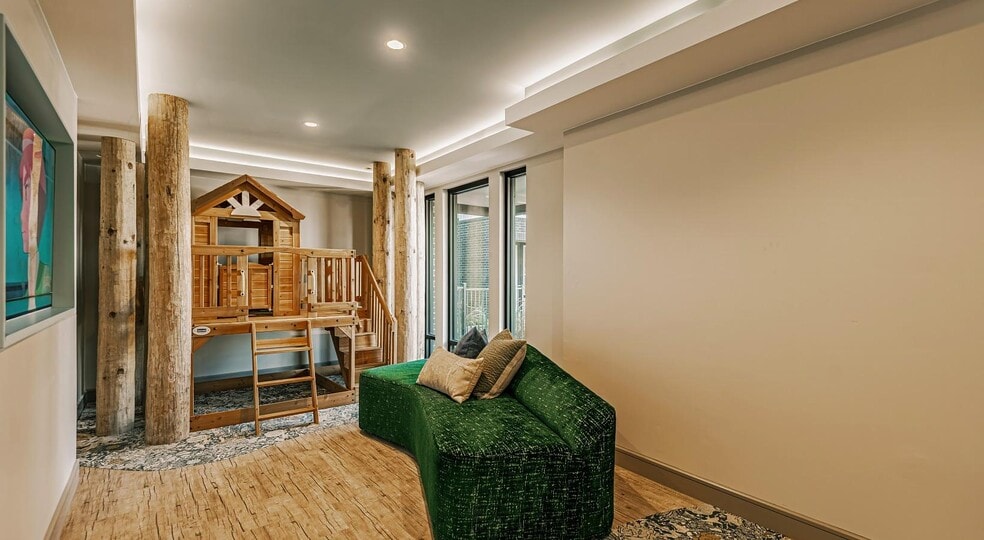 Building Photo - 125 Larkspur Park Blvd