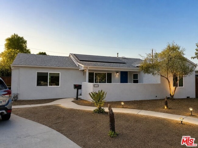 Building Photo - 6525 Wilkinson Ave