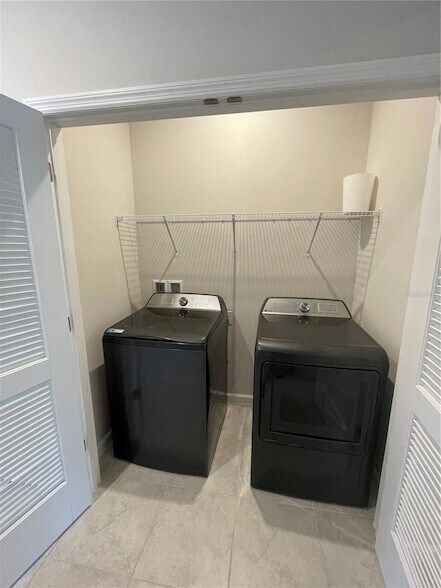 Building Photo - 6800 Pebblebrooke Wy