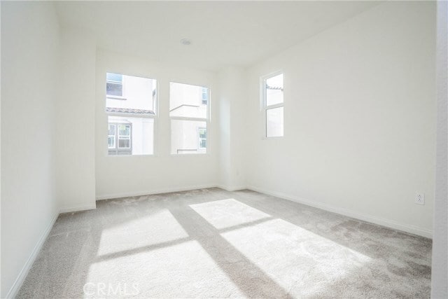 Building Photo - 1685 W Rhombus Ln