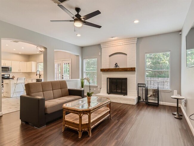 Building Photo - 5904 Kabaye Cove