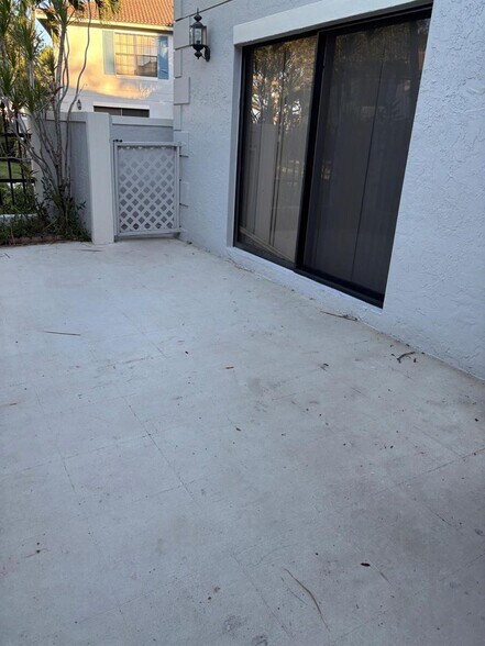 Building Photo - 352 Prestwick Cir