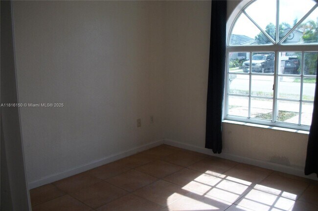 Building Photo - 7230 W 34th Ct