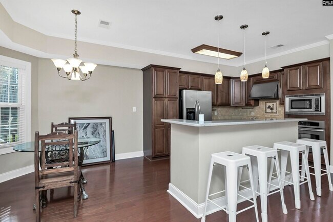 Building Photo - 203 Naples Ave