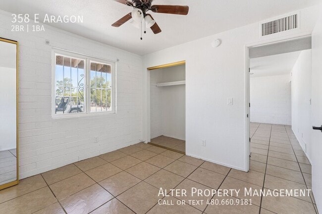 Building Photo - 358 E Aragon-