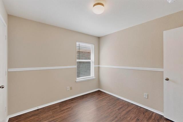 Building Photo - 9120 Sun Haven Way
