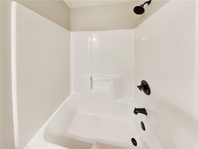 Building Photo - 5537 Union Pointe Pl