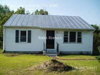 Building Photo - 158 3rd St